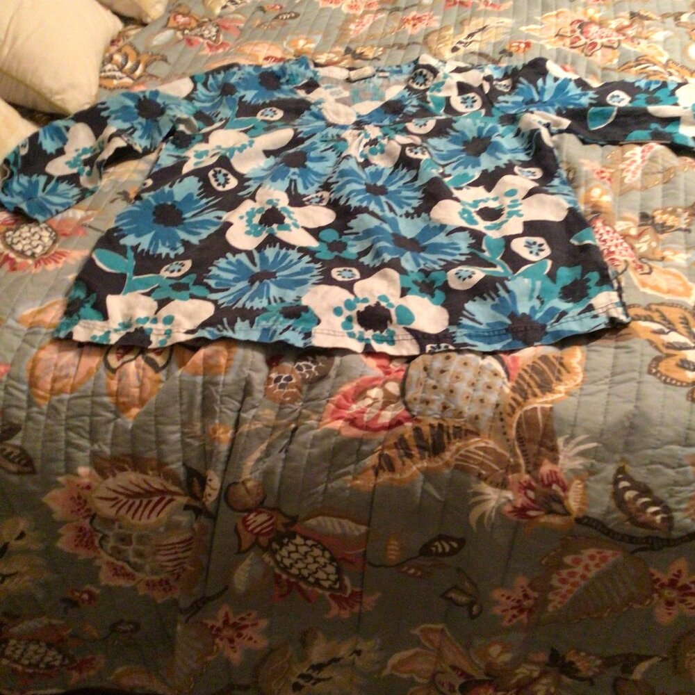 Hot Cotton Floral Blouse Size L